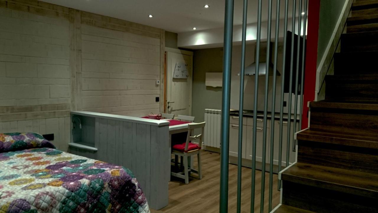 Apartamentos El Rincon De Andrea II Biescas  Zewnętrze zdjęcie