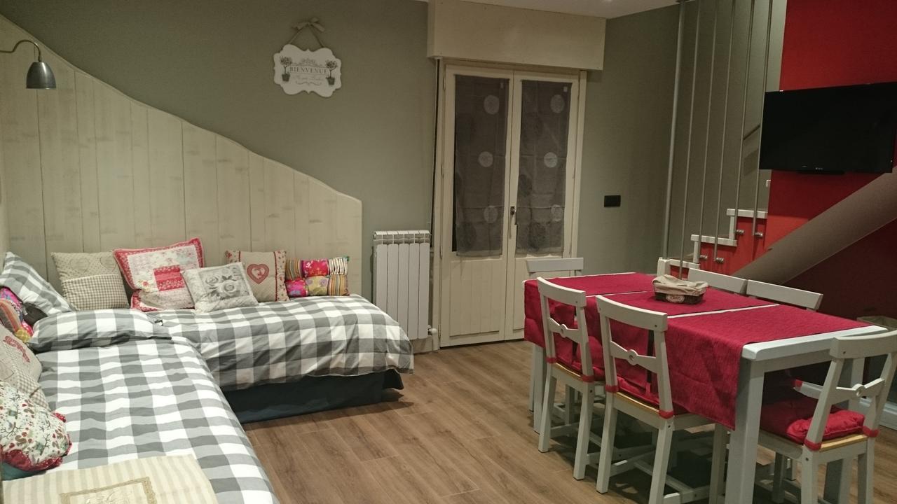 Apartamentos El Rincon De Andrea II Biescas  Zewnętrze zdjęcie