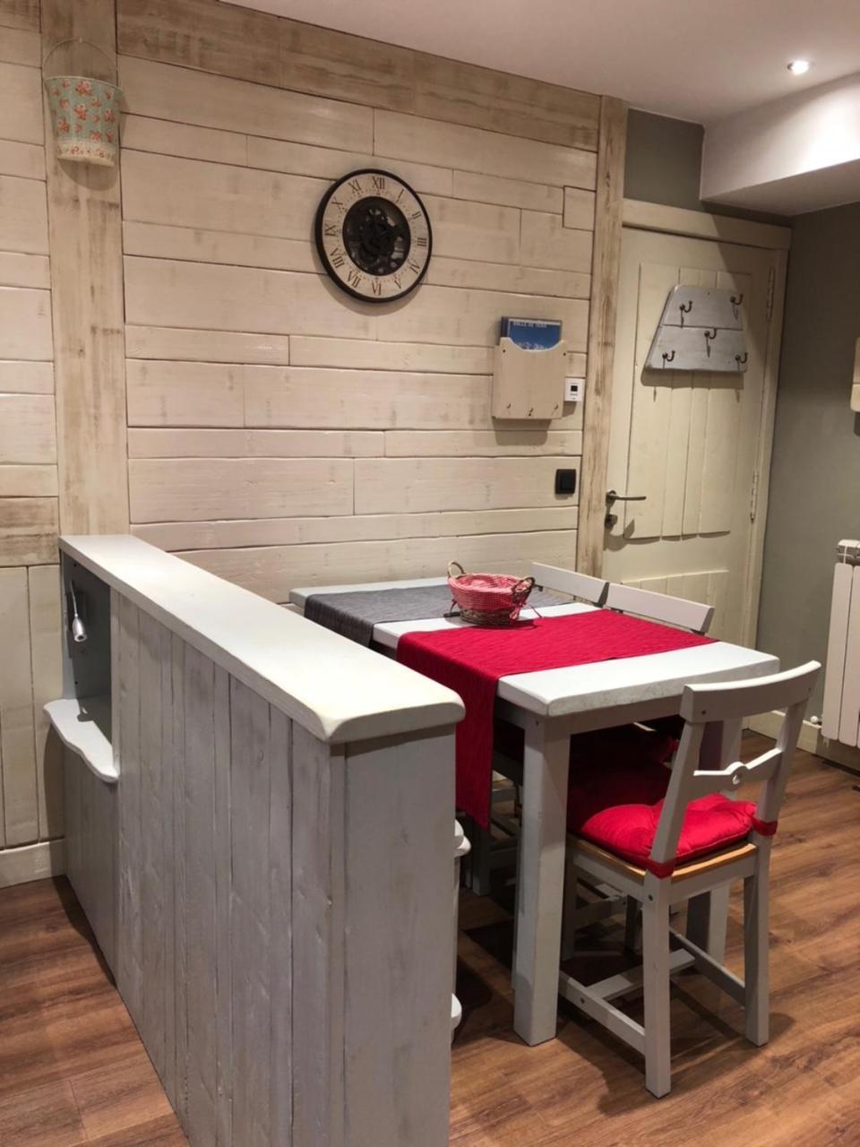 Apartamentos El Rincon De Andrea II Biescas  Zewnętrze zdjęcie